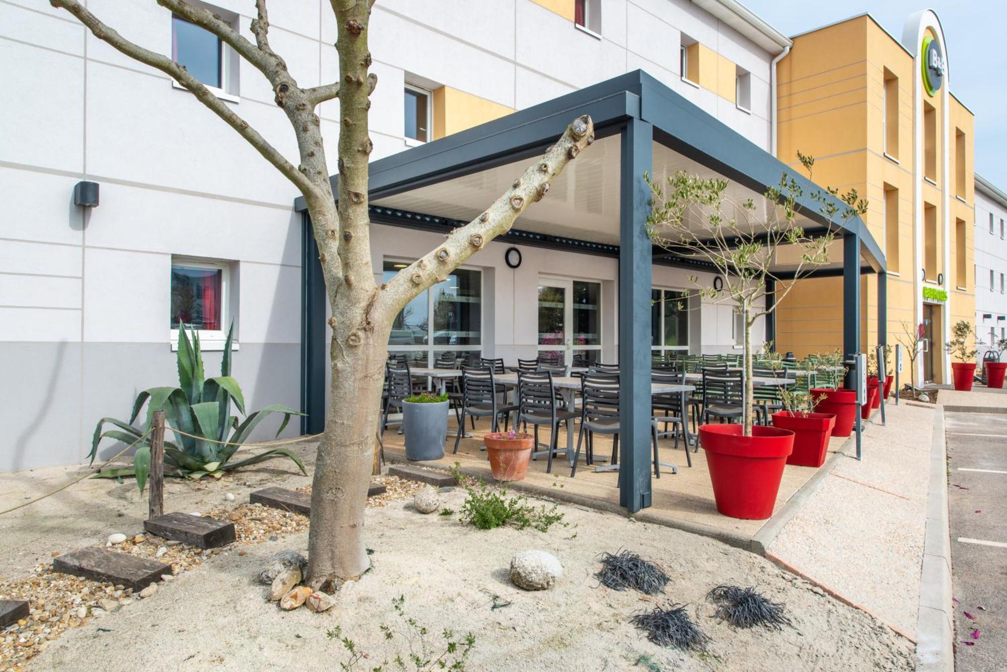 B&B Hotel Cholet Nord Экстерьер фото
