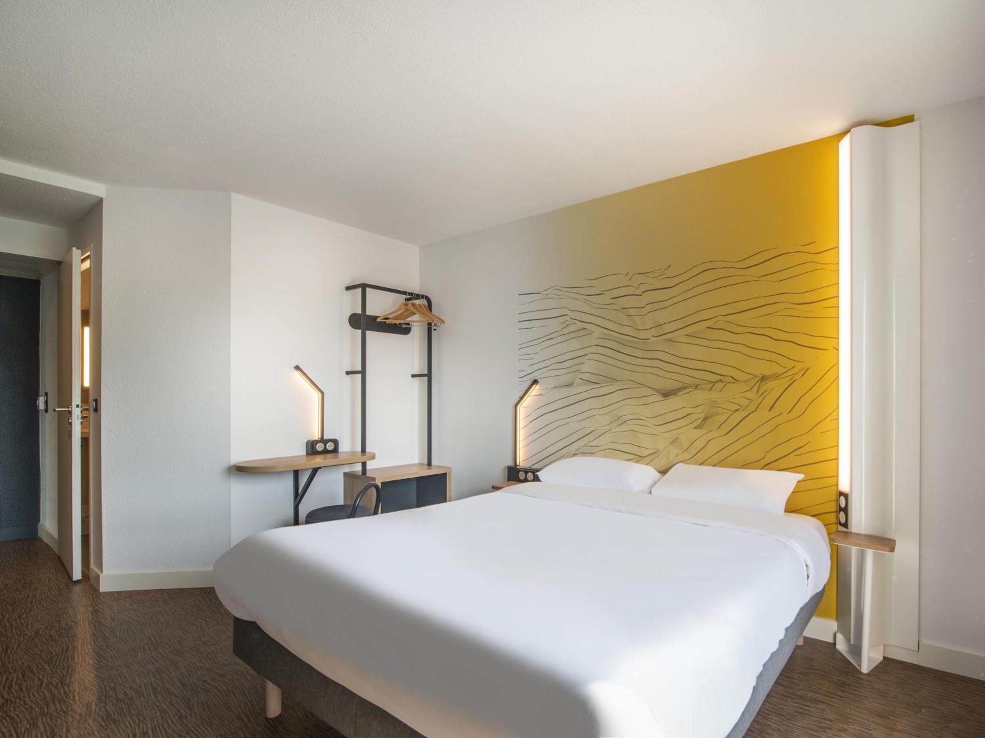 B&B Hotel Cholet Nord Экстерьер фото