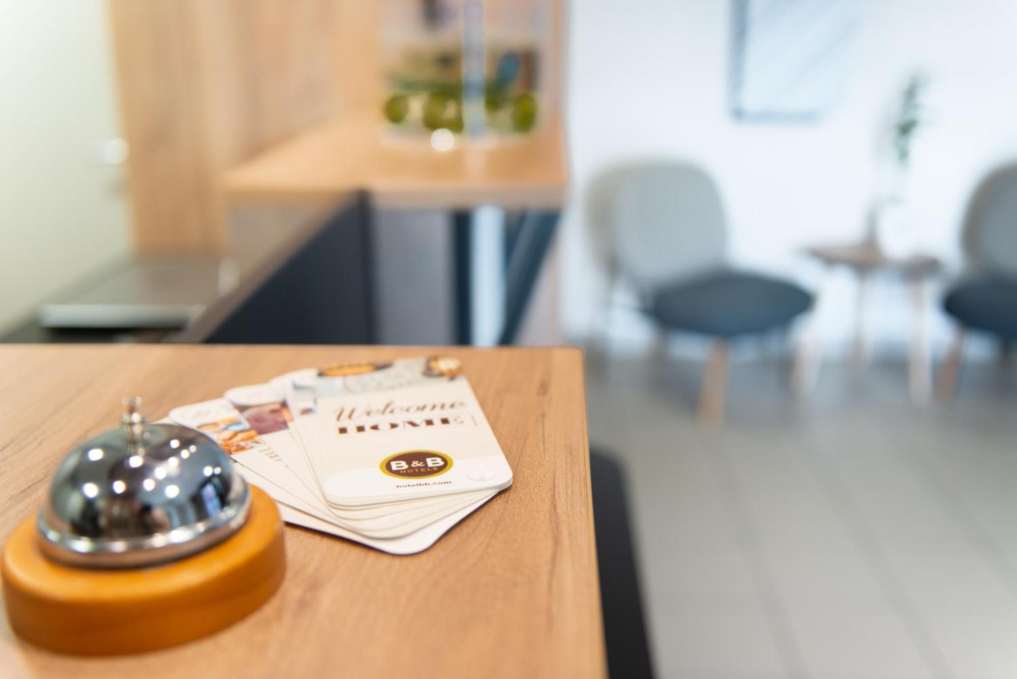 B&B Hotel Cholet Nord Экстерьер фото