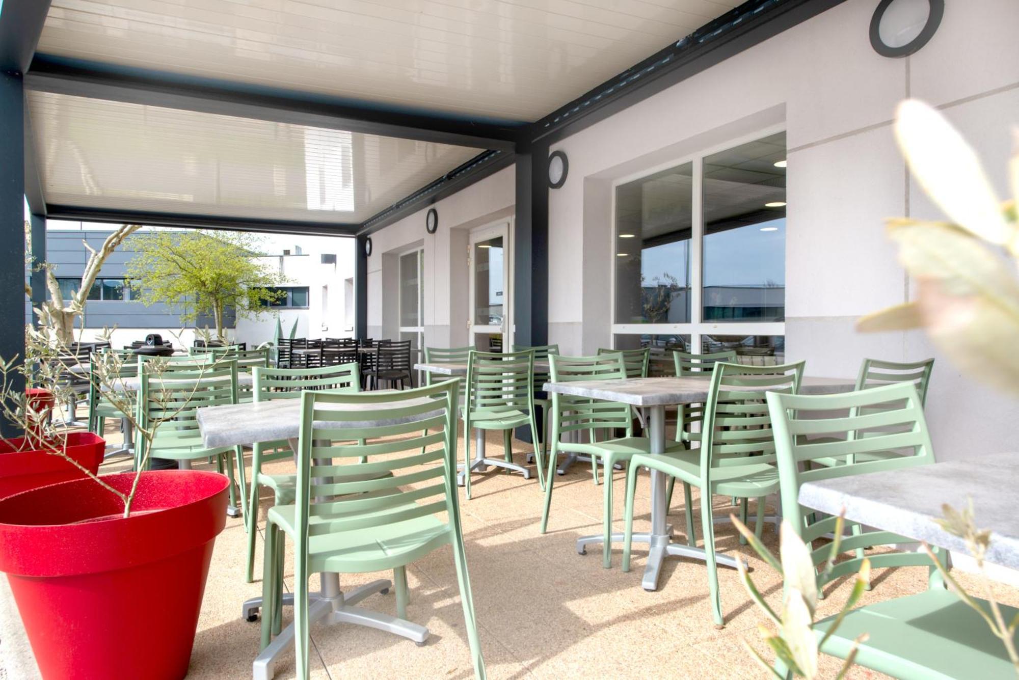 B&B Hotel Cholet Nord Экстерьер фото