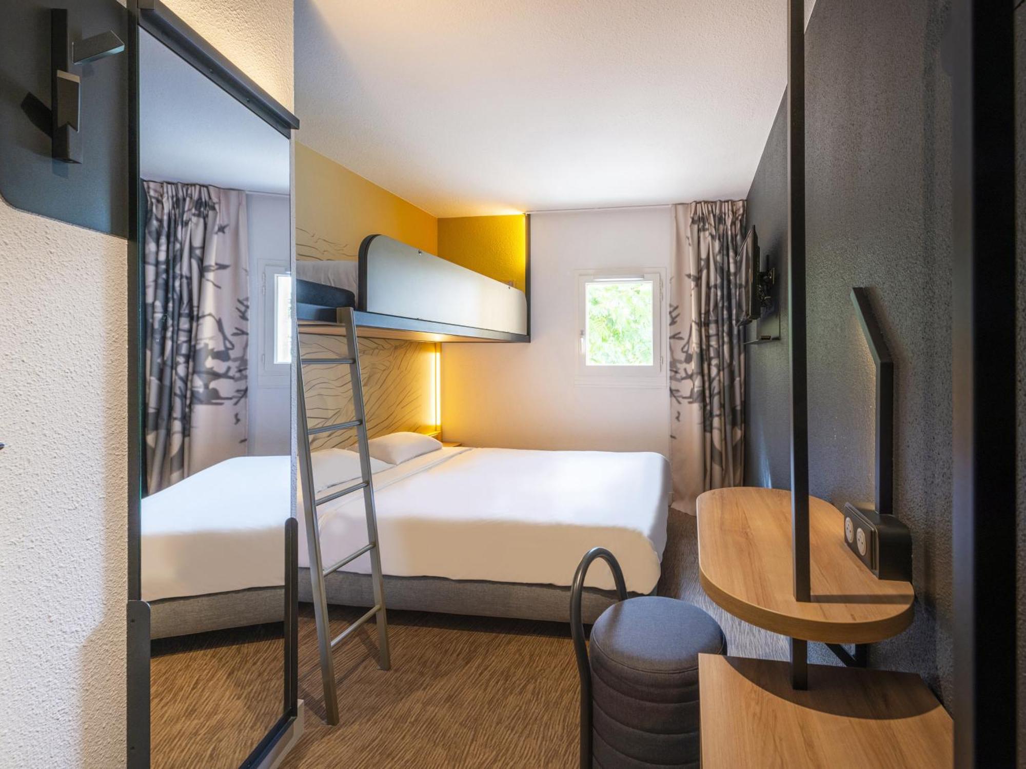 B&B Hotel Cholet Nord Экстерьер фото