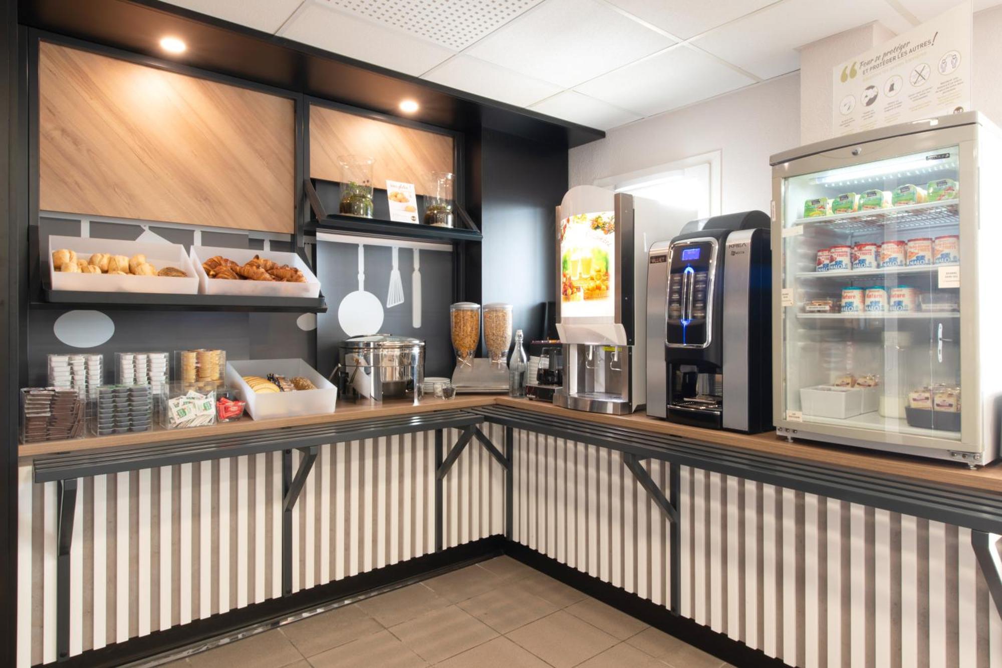 B&B Hotel Cholet Nord Экстерьер фото