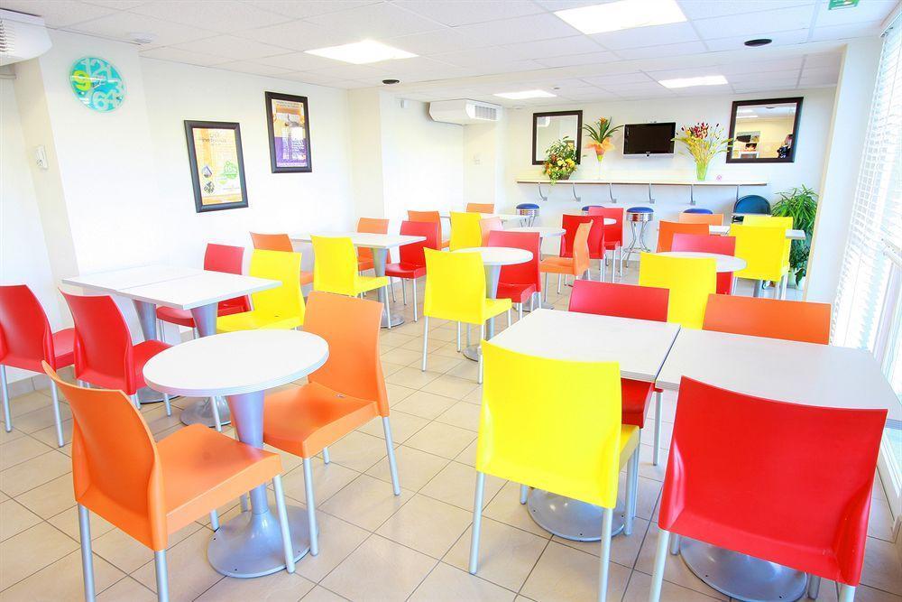 B&B Hotel Cholet Nord Экстерьер фото