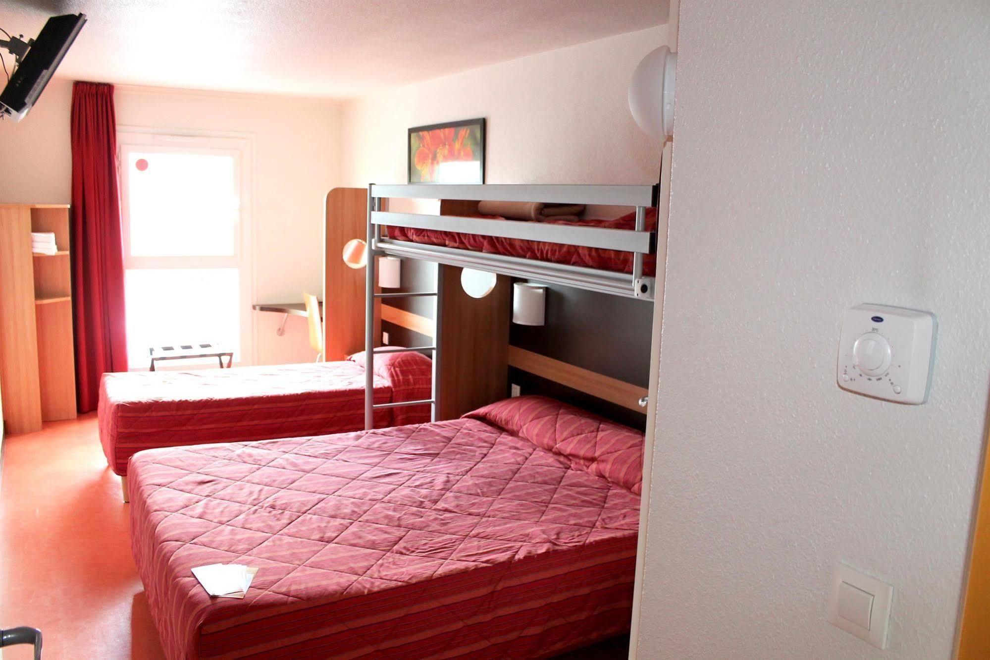 B&B Hotel Cholet Nord Экстерьер фото